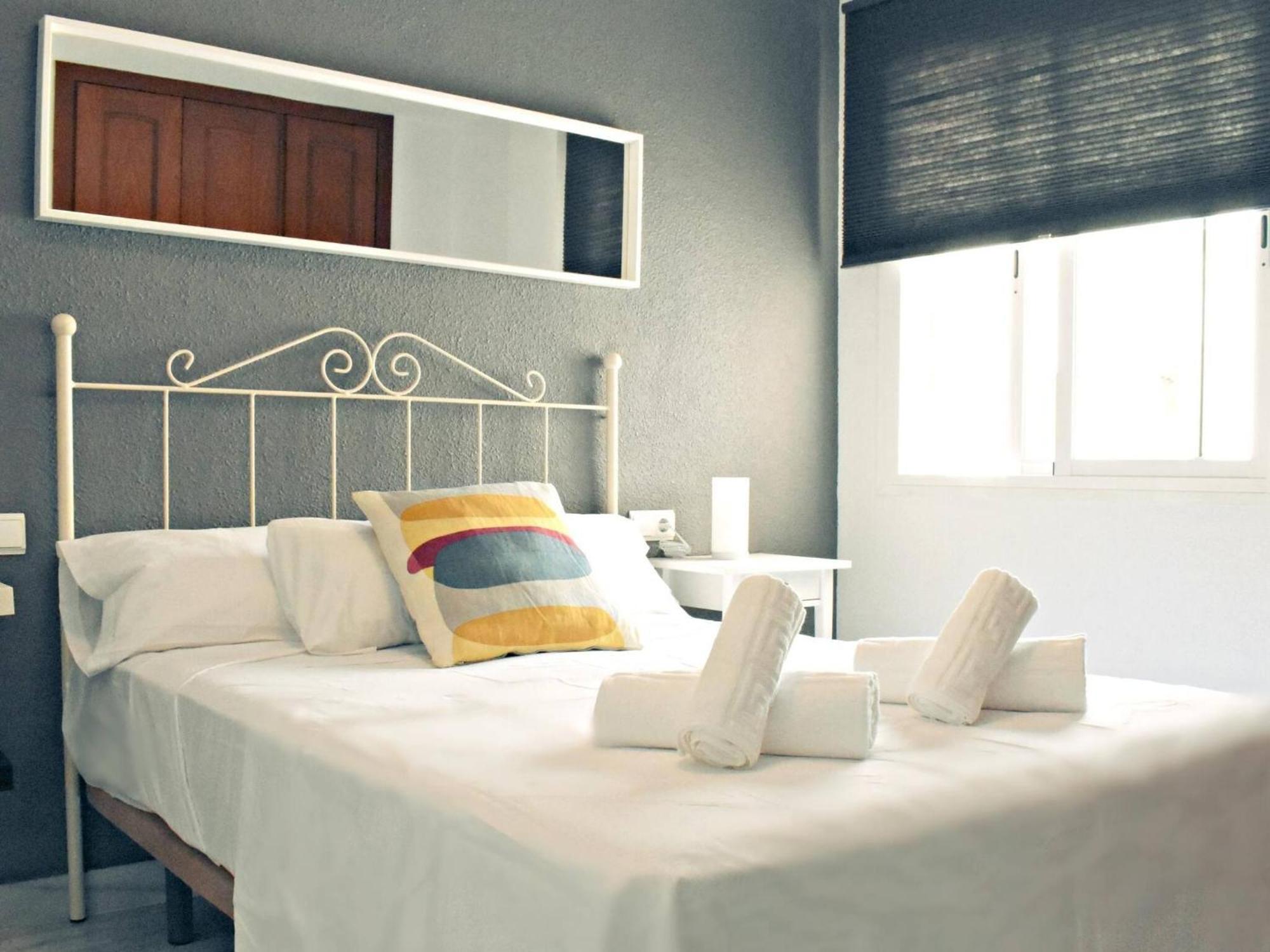 Fabuloso apartamento junto al Soho con parking privado Málaga Exterior foto
